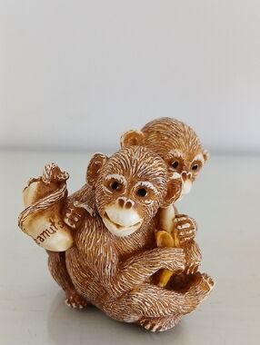 S.I.A.B. England Monkeys w/ Banana Peanuts Trinket Box Vintage
